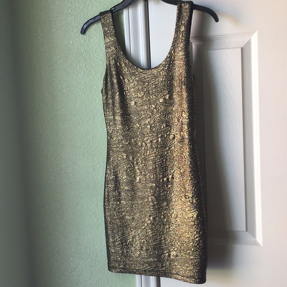 Dresses & Skirts - 3/$8 🌟Iridescent Gold Mini Dress